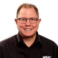 Quinton Rowe's Instagram, Twitter & Facebook