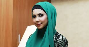 She tipu got c cup,or she tipu xpakai nubra? Gila Ke Saya Pakai Seluar Koyak Tapi Bertudung Mh Online