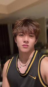 Exploring Unique Terms: From Clyde to Samsonite