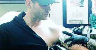 March 1, 1978 in dallas, texas. Jensen Does His Third Tattoo Jensen Daily Jensen Ackles Portugal