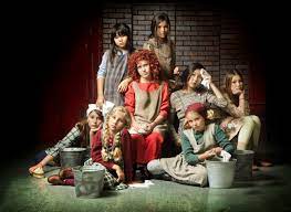 The plot of the musical. Musical Annie Http Visitarnovayork Com Musical Annie Annie Costume Annie Musical Orphan Costume