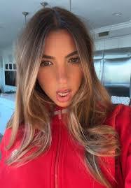 Cassidy Costello's Instagram, Twitter & Facebook