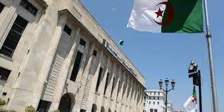 Algerian journalist sentenced to 3 years for reporting on protests. Algerie Vers Une Assemblee New Look Jeune Afrique