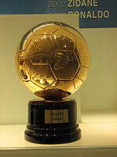 Về sự toàn diện, messi đang chiếm ưu thế. Quáº£ Bong Vang Chau Au Wikipedia Tiáº¿ng Viá»t