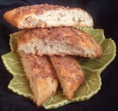 Croquant Aux Raisins Secs Ou Croquets Gateaux Algeriens Amour De Cuisine Recette Raisins Secs Alimentation Pains A Hot Dog