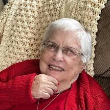 Barbara Heaton's Instagram, Twitter & Facebook