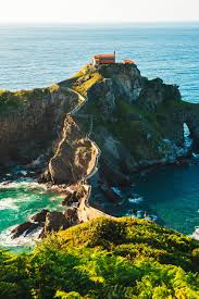 San juan de gaztelugatxe in spanish). San Juan De Gaztelugatxe Un Castillo De Roca Sobre El Mar Foto 1