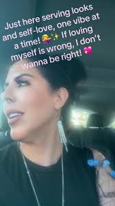 Just here serving looks and self-love, one vibe at a time! 💁‍♀️✨ If loving  myself is wrong, I don’t wanna be right! 💖 #ExcuseMeYouLookLikeYouLoveMe  #SelfLoveVibes #FeelingMyself