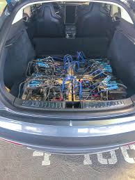 The occasional host of television sketch comedy program saturday night live took to twitter to deliver the news. A Intelligent Guy Turned His Tesla Model S Ev Into A Bitcoin Miner Steemit