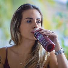 100% Natural and Organic Cold-Pressed Berry Delight Juice