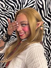 Hey yall!! My names Bluu i'm 26 i'm originally from Texas but moved here in  Nov 23' and live with my husband in Richmond! I've gone to a few shows and  places