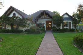 Description:i currently run a small lawn care business that specializes in doing quality work at affordable prices. About Us Enviro Care