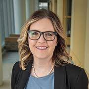 Emily Benton's Instagram, Twitter & Facebook