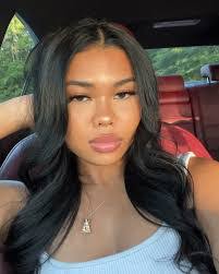 Melissa Phan's Instagram, Twitter & Facebook