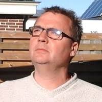 10+ "Robert Vader" profiles