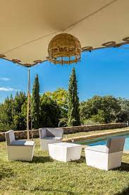 design et epure notre mobilier lounge cone gris s installera idealement au bord de la piscine pour meuble jardin decoration de table exterieur terrasse jardin