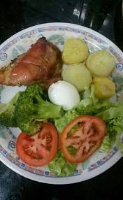 Cafe Da Manha Ovo E Batata Doce Frango Assado Salada Brocolis Ovo E Batata Doce Almocos Saudaveis Receitas Receitas De Alimentacao Saudavel