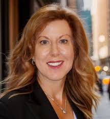 Liz Lacy's Instagram, Twitter & Facebook