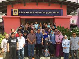 Sains sosial & kemanusiaan pendidikan. Uitm Perkenal Program Media Baharu Selaras Keperluan Digital