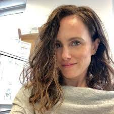 Laura Meli's Instagram, Twitter & Facebook