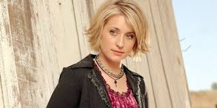 A federal judge agreed on tuesday to release smallville actress allison mack to the custody of her parents in california, setting a $5 million bond. Smallville S Allison Mack Has Allegedly Been Recruiting Women For A Cult Cinemablend