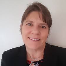 Kari Asher's Instagram, Twitter & Facebook