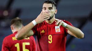 Alaves athletic bilbao atletico madrid barcelona cadiz celta vigo elche espanyol getafe granada levante mallorca osasuna rayo vallecano real betis estadio wanda metropolitano. Rafa Mir Close To Securing Move To Atletico Madrid Football Espana