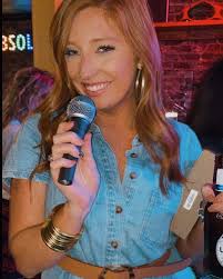 It's the squinty eyes and $20 microphone for me 🎤🍻