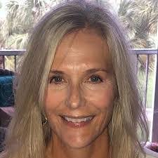 Debbie Mcnamee's Instagram, Twitter & Facebook