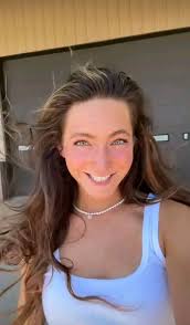 who wants to spend Christmas with me! 🥳💓❤️