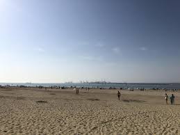 Du cocon à la plage, il n'y a qu'un pas. Honfleur Vers Une Reouverture Partielle De La Plage Du Butin Caen Maville Com