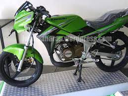 Kalau ninja 150 r tertua itu tahun 2013 kita jual rp 19.200.000, 2014 saya . Nih Dia Warna Baru Ninja 150 L Rr 2010 Iwanbanaran Com