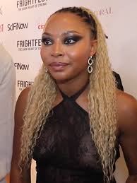 Samira Mighty Singing