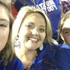 Jill Enriquez (@jls1299)