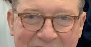 Bruce Pullen's Instagram, Twitter & Facebook