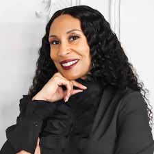 Natasha Oquendo's Instagram, Twitter & Facebook