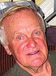 Donna Strecker's Instagram, Twitter & Facebook