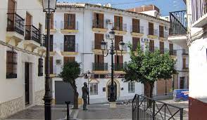 ˈbeleθ ˈmalaɣa) is a municipality and the capital of the axarquía comarca in the province of málaga, in the spanish autonomous community of andalusia. Velez Malaga Caravans In The Sun