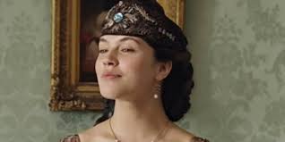 Downton Abbey: 10 Details About Sybil Crawley's Costume You Didn't Notice