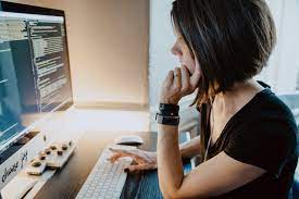 Robots, juegos electrónicos ¡y hasta tus propios inventos! Integration Tests Will Make You A Better Programmer Alex Power