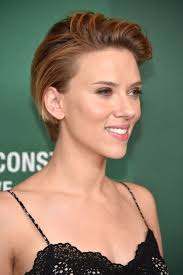Hier zeigt sich scarlett johansson mit einer tollen lösung in frischem blond. Scarlett Johansson Short Hair Movie Novocom Top