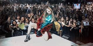Actress and pop singer who began her career as part of the boundless world of disney film and television. Selena Gomez Revival Tour Fall Selena Gomez Recovers After Tripping On Stage In Tulsa