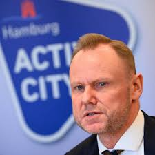 Gewaltproblem“: Nach Attacken in Hamburg: Grote kritisiert Fanvertretungen