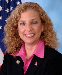 Delta Beta Recognizes Community Leaders with Hearts of Gold