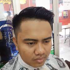 Video ini tentang cara potong rambut paling gampang dan potong rambut sangat mudah buat pemula jika kalian masih siapkah kamu potong rambut? Rockabilly Maxstc Tempat Potong Rambut Orang Modern Facebook