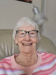 I am 80 years old! I baked myself a cake and now I want a beautiful wish!… 