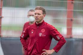Julian nagelsmann (born 23 july 1987) is a german professional football coach and former player who is the head coach of bayern munich. Julian Nagelsmann Talks Thomas Muller And Special Status For Bayern Munich Vets Bavarian Football Works