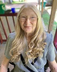 Wanda Couch's Instagram, Twitter & Facebook