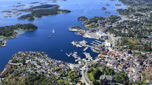 Etter dette grenser grimstad i sørvest til lillesand, i nordvest til birkenes, i nord til froland og i. Grimstad Das Offizielle Reiseportal