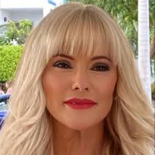 Pamela Anderson: 2010 vs. 2025 💋 From bombshell glam to bare-faced  grace..🌿